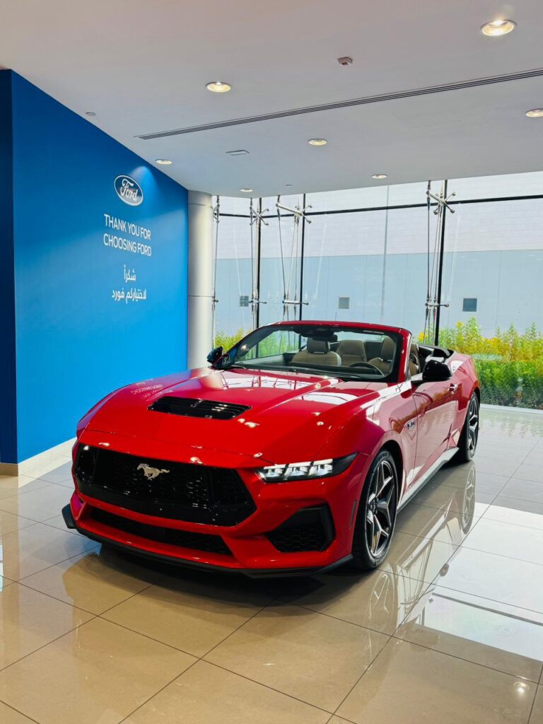 Ford Mustang GT V8 Cabrio Rental Dubai – Front View