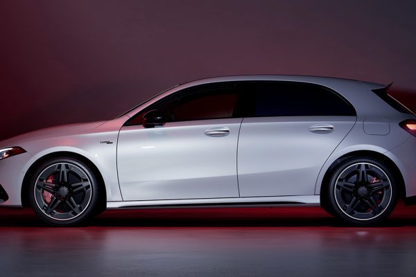 Hatchback rental Dubai with no deposit and free delivery